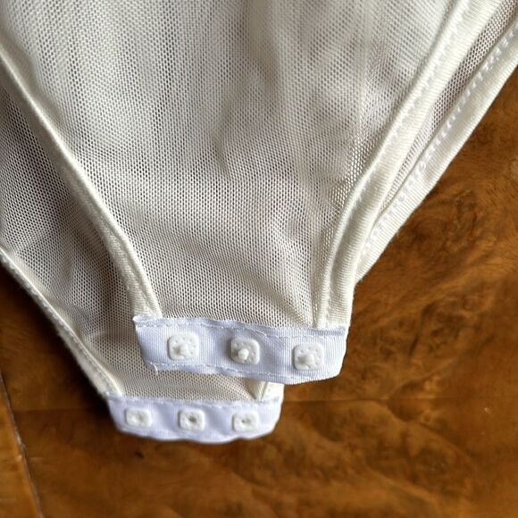 Carpe Diem tropical embroidered bodysuit NWOT - Picture 5 of 9